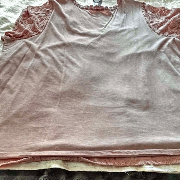 TOP, CROCHET, BLUSH PINK, SZ 5X, CAP SLEEVES, RELAXED FIT, PENNINGTONS, IN ORIGI - Picture 2 of 12